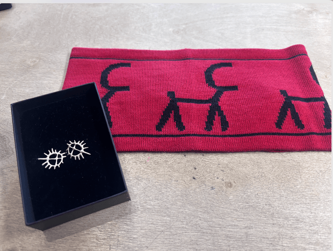 Main Image Headband and Beaivi earrings